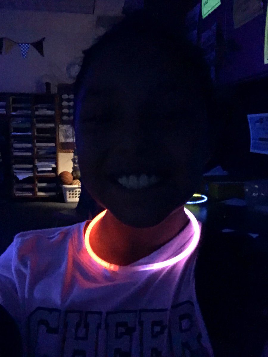 mrszarcaro's tweet photo. Glow games to review for STAAR writing! @Reed_Elementary https://t.co/68FucLZQVy