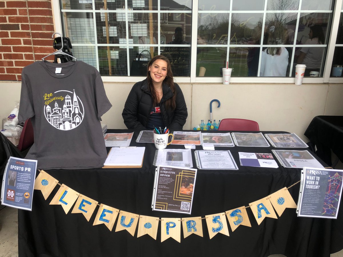 LeeUPRSSA's tweet photo. Stop by and visit us at #ClubLee, and buy a T-shirt while you’re at it! We look forward to meeting all of our #LeeDay visitors! https://t.co/FKExJQ7Yra