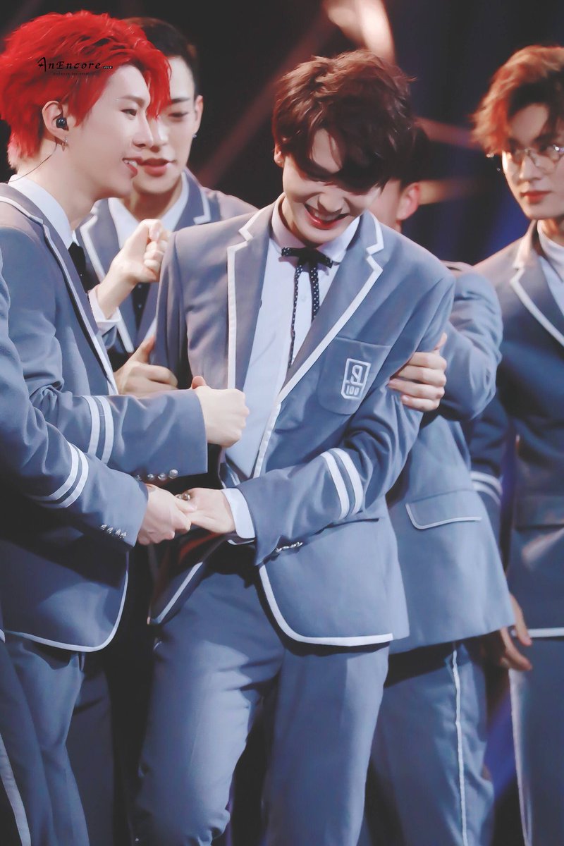 JungjungDaily's tweet photo. 040618 Idol Producer Finals!
© AnEncore0318_朱正廷个站
#ZhuZhengTing #정정 #朱正廷  #IdolProducer #偶像练习生 #YH_NEXT #YuehuaLine https://t.co/OMmaPFQ8NZ