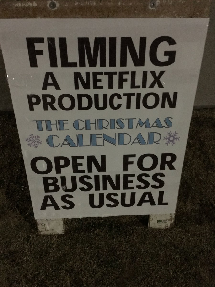 winecountrybb's tweet photo. #Xmas #Movie by #Netflix in #NOTL called #The #Christmas #Calendar #Cool to see how they make the #snow! https://t.co/kzxcbB4z0Z