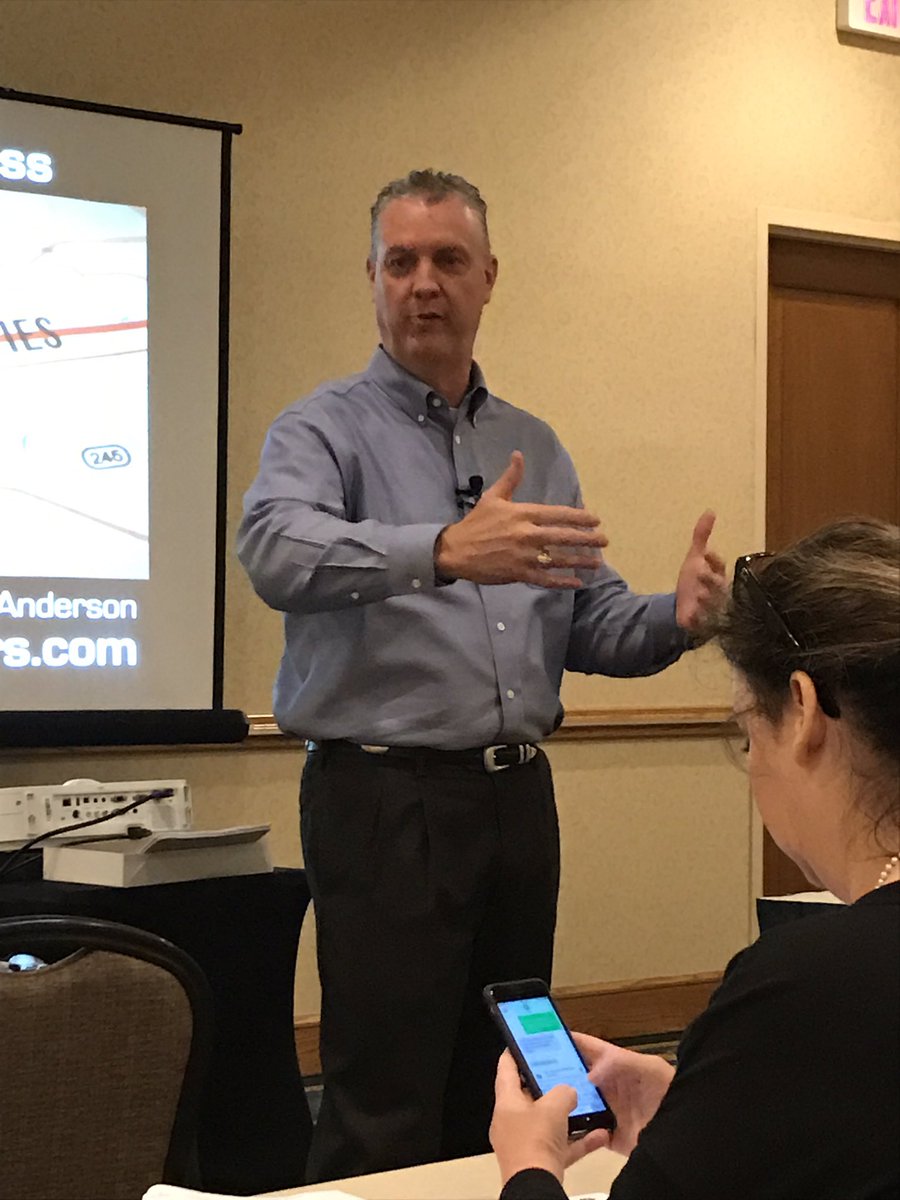 JanelljHR's tweet photo. Randy Anderson talking about leading strategic planning. #lashrm18 https://t.co/rwYXWZz1NS