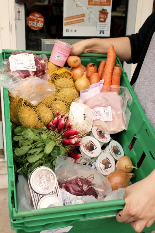 lelabo_ess's tweet photo. Vous connaissez @lecourtcircuit? Une plateforme web qui permet d’acheter local et équitable > https://t.co/SnfCJaGmgS 
L’idée vous plaît ? Le Labo travaille sur l'agriculture &amp; l'alimentation durables, pour nous soutenir vous pouvez #rejoindreLeLaboESS > https://t.co/yTWzHNL7ws https://t.co/DKwMFjZs0R