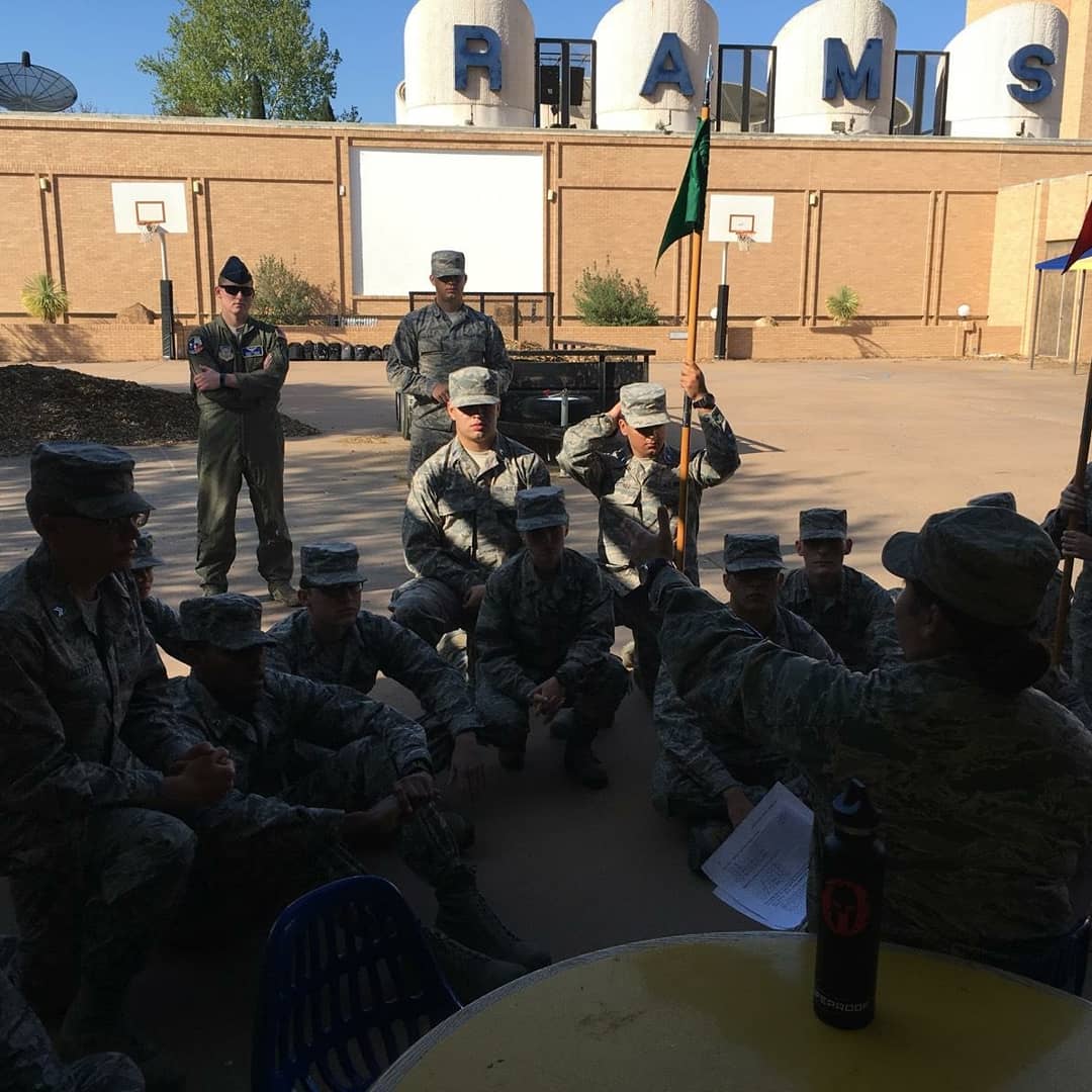 det_847's tweet photo. Leadership Laboratory 11:
FTP cadets practicing squadron marching and counter march. https://t.co/HNQRJ1RcUZ