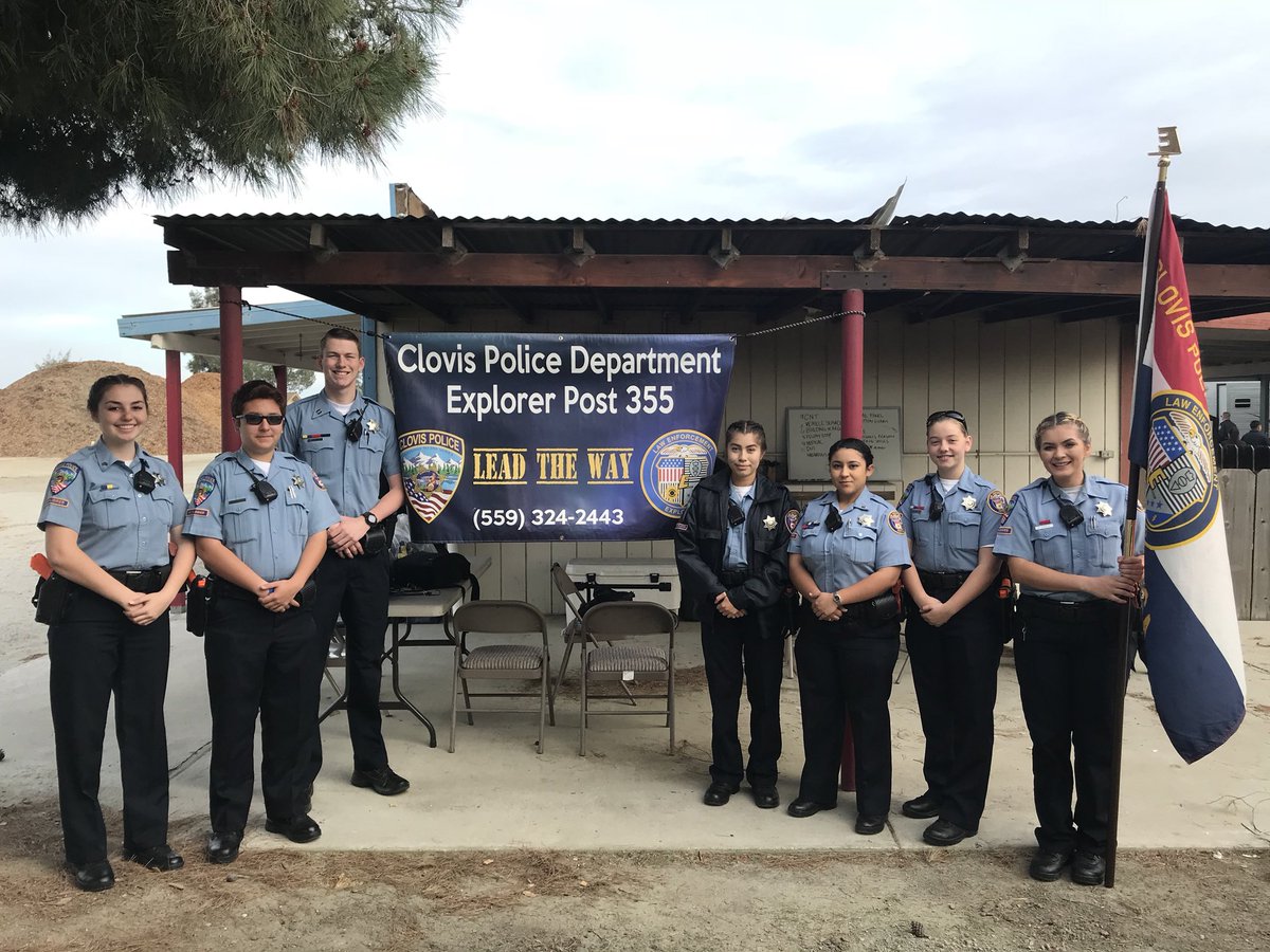 ClovisPolice_CA's tweet photo. CPD Explorer #Post355 is in Tulare this weekend competing against other Posts from all over CA at the 2018 Central Valley Law Enforcement Explorer Competition! They are competing in scenarios such as CSI, domestic violence, traffic stop, obstacle course, & more! #PoliceExplorer https://t.co/YSrfczCmxa