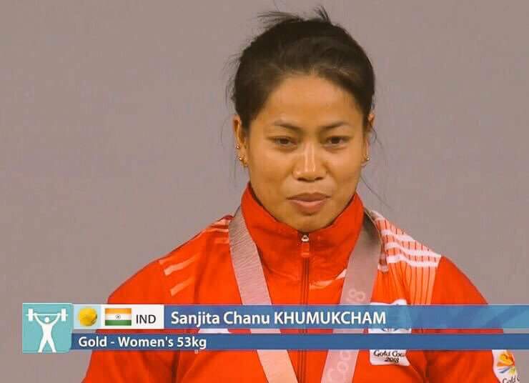 SEVAK_ODI's tweet photo. Bhartiya Naari Sab par Bhaari...⚘⚘
Congratulations⚘to both the "Golden Girls" #Mirabai_Chanu and #Sanjita_Chanu who made us proud by winning GOLD in Common Wealth Game. #GC2018Weightlifting https://t.co/3mJxiwmG56