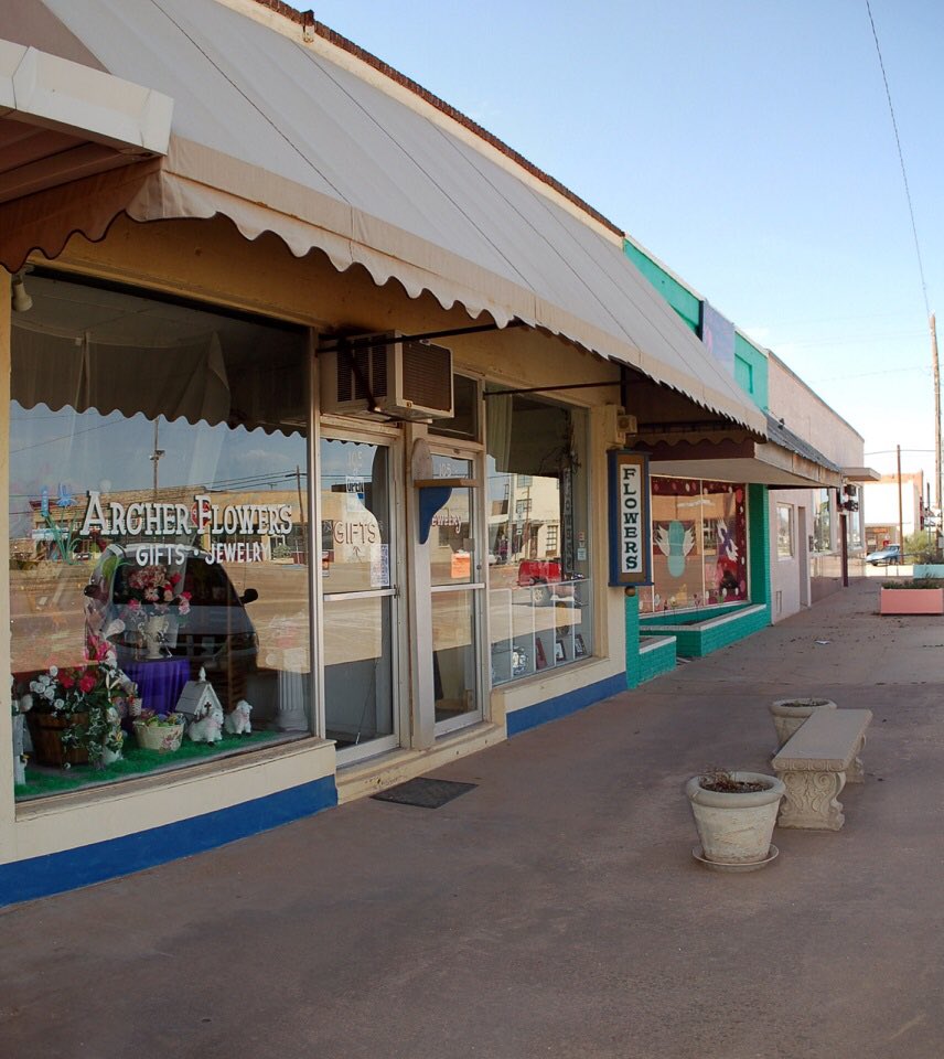TexasFilmComm's tweet photo. Please join us in welcoming 3 new communities from Archer County as FFTX certified! 👏 #ArcherCounty lays claim as the iconic filming location of ‘The Last Picture Show’ (1971) &amp; most recently welcomed the Netflix production of ‘The Highwaymen’ last month. 🎥 #FilmFriendlyFriday https://t.co/FH3Wq9RQ9H