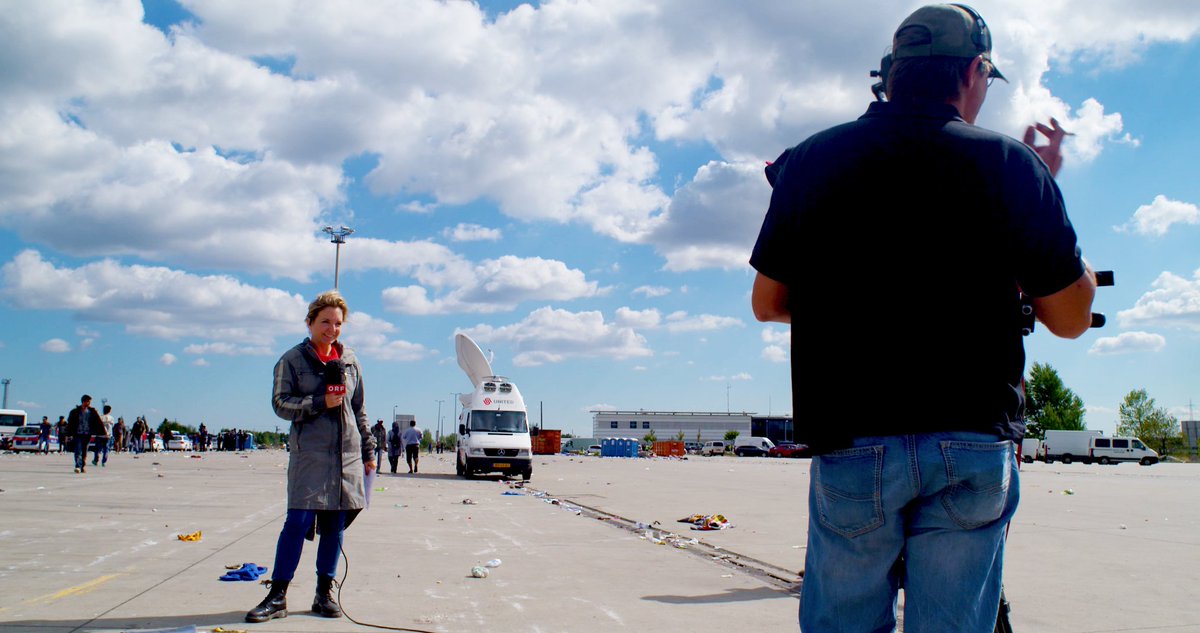 BerthaDocHouse's tweet photo. "For the people arriving, the first thing they witnessed was a wall of cameras. Not hello, just a camera in your face." - director Orban Wallace

An alternative take on the refugee doc, Another News Story opens at DocHouse on 27th April: https://t.co/W2gE2ib3AH. https://t.co/lKgJzQ3NDY