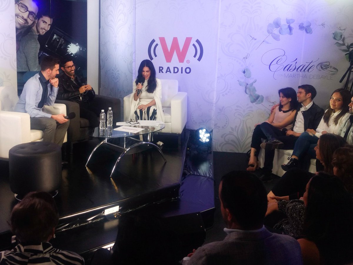 RecordArteFilms's tweet photo. Ya estamos en la cabina de "W Radio" conociendo a Pablo y Luis, ganadores del Cásate con @marthadebayle y empezando su #VideoDocumental.

#CasateConMarthaDebayle #MarthaDebayle #boda #video #fotocel https://t.co/w5dgOUMFOv