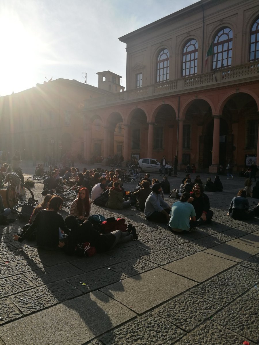 dannymccubbin's tweet photo. Honoured to be speaking @scuderiacoolab tonight on how food can connect us all no matter what our background 🙏🍽💟 Thank you @saroversi for the invitation ~ your passion &amp; drive for food education is inspiring 🌍 #foodinpro #fiac #figm18 #bologna #italy https://t.co/Adi1oyifnW