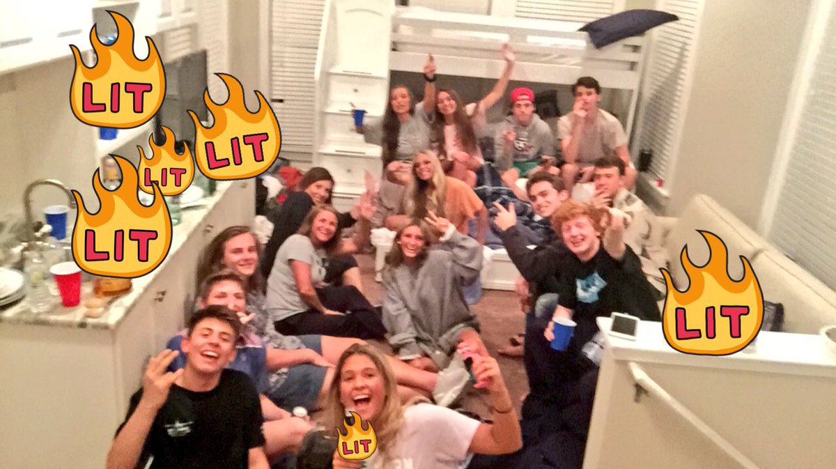 JanessMyles's tweet photo. Gonna be a good senior class next year 😂 #2019 https://t.co/BpcDHvLQhr