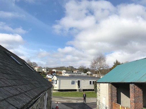 llawrbetwsCP's tweet image. @wxmsayshello sunshine, please stay with us.  Great to see the daffodils!