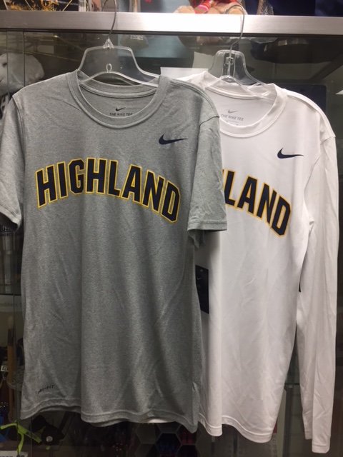 highlandcc's tweet photo. We are excited to meet all the future Scotties attending our first Early Enrollment Day! Stop in the #HCCBookstore and receive 20% off your purchase. We are located in the basement of the Library Student Union building! https://t.co/TP9b3ktUq7