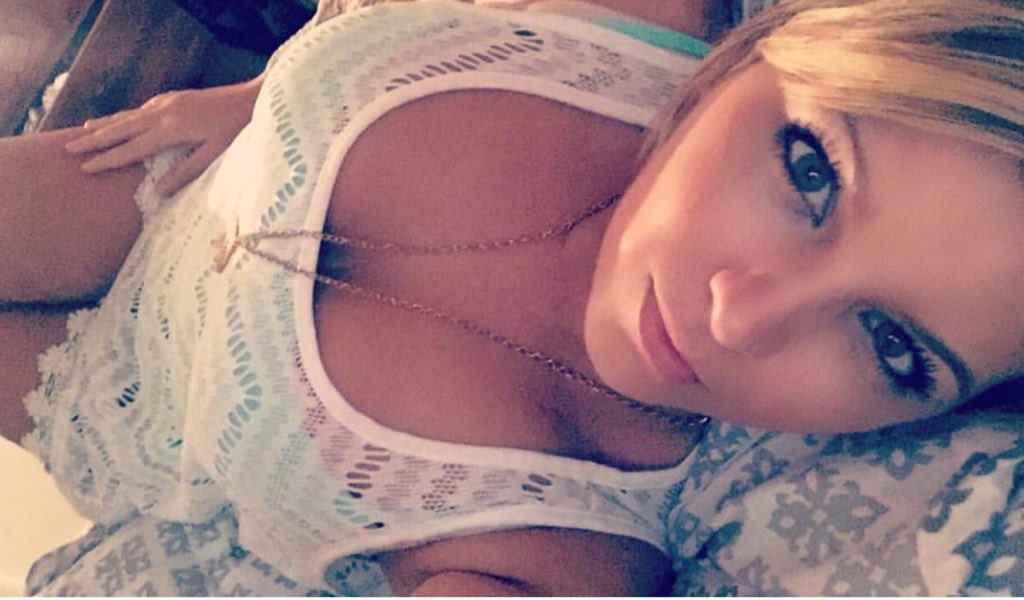 Lisa (@geilelisaxxx) on Twitter photo 