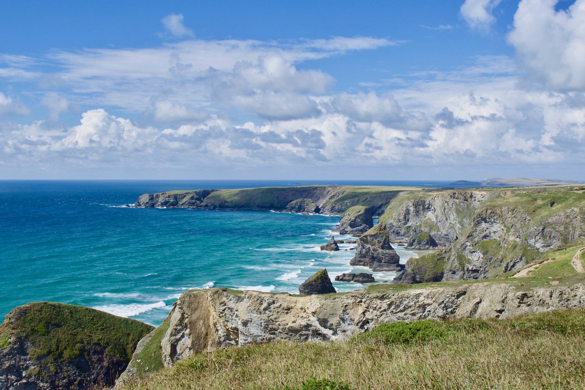 MarthasOrchard's tweet image. #Bedruthan in #Cornwall. #MarthasOrchard luxury accommodation is perfectly located in the middle of the North Cornwall coast, making it the ideal holiday destination for those wishing to explore the county. More information on popular places to visit here marthasorchard.co.uk/explore/days-o…