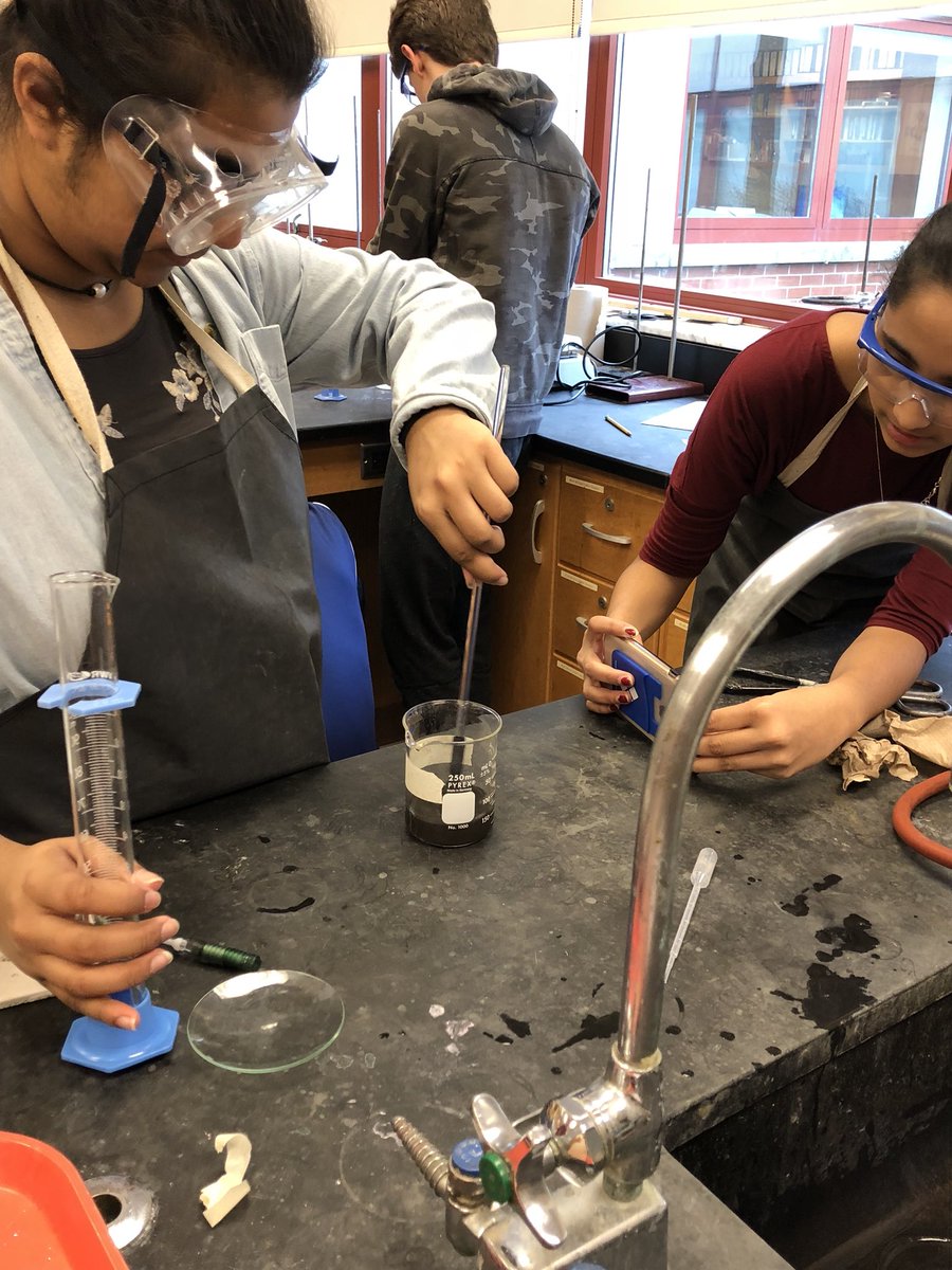 MrZavacky's tweet photo. Students creating videos of different Copper reactions. @NAIScienceDept @NAI_Tigers #NASDLearns https://t.co/rmtukq5cyC