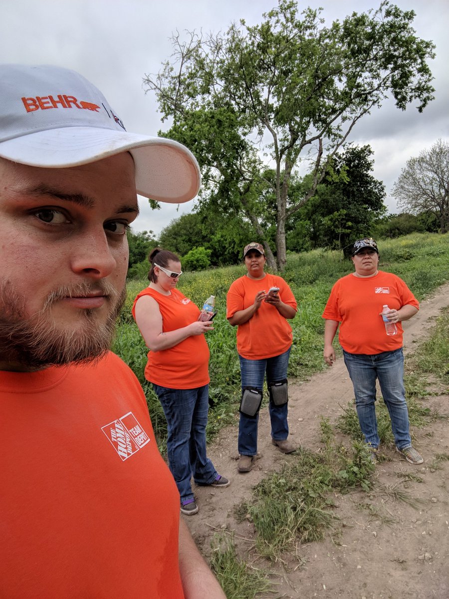 ClintonFortier's tweet photo. #choosetoserve holes were dug...pipe put in place... Job well done! @orangebloodvamp #seguinhomedepot https://t.co/zxATkcllMe