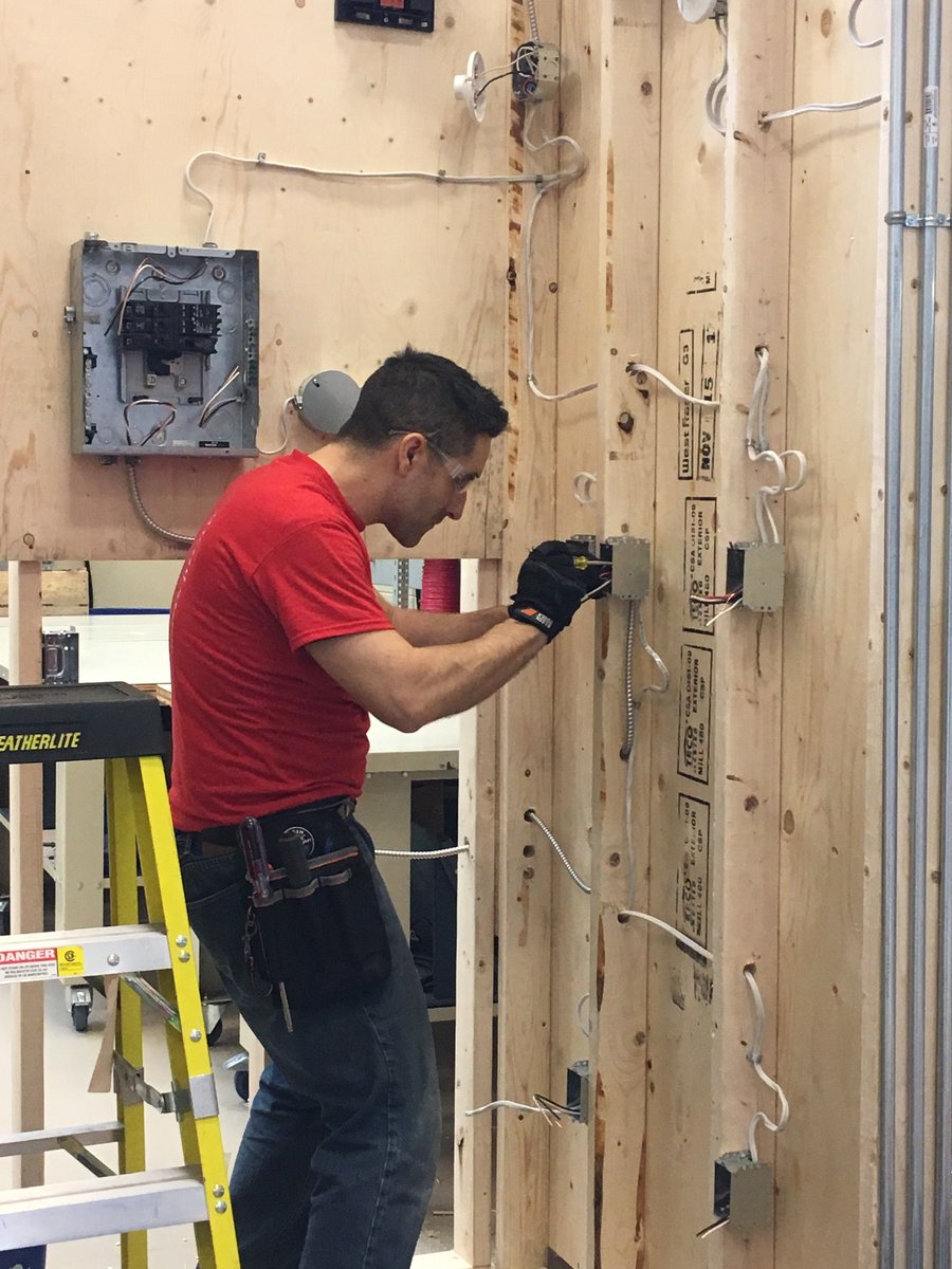 Skills_NS's tweet photo. Our organizers for the Electrical Installations competition told us how electricity is measured, and we were like, Watt! #crickets ...bad jokes aside, thanks to the support from Bird Stairs, @KentAtl and Guillevin International Atlantic #SkillsComp2018 #Electrical #ThankYou https://t.co/g1fXSM7egi