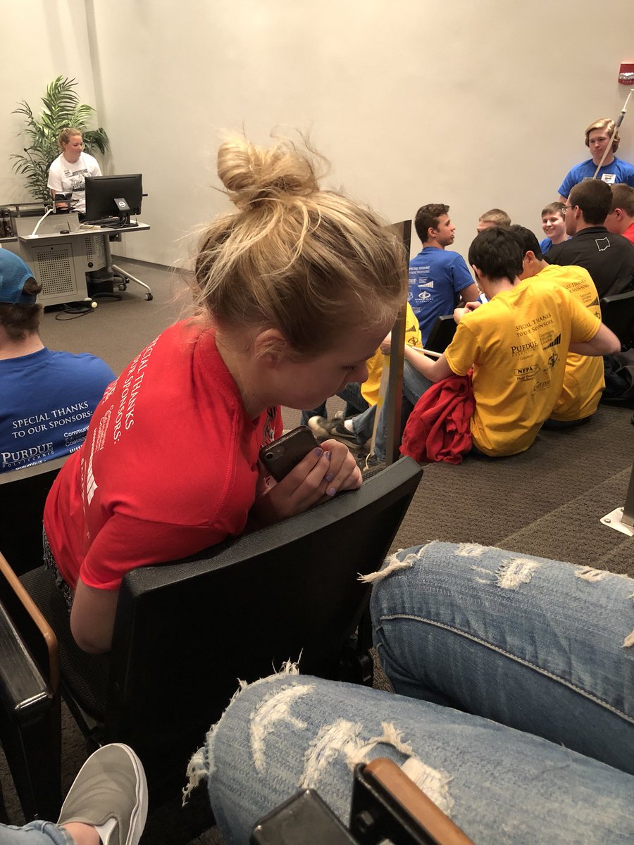 sdhsboilertech's tweet image. When you find out you didn’t win the water bottle #boilertech #purduecolumbus #southdecatur