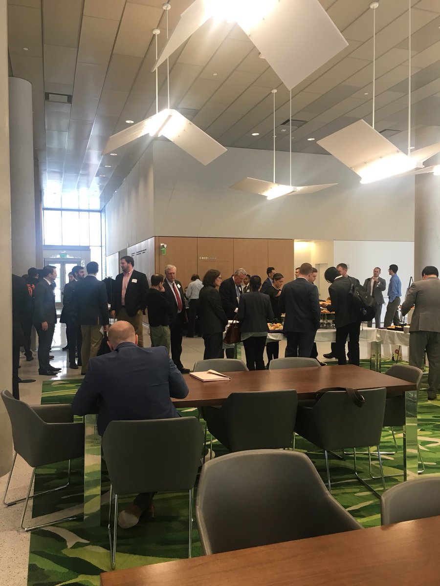 CuseESLS's tweet image. Lunch break before our next panel! #ESLSSymposium2018 #Syracuse #Sports #Entertainment