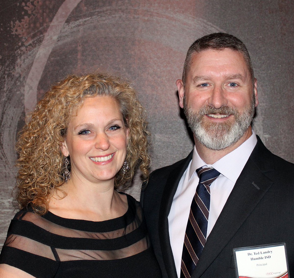 Region4ESC's tweet photo. Scenes from the 2018 Region 4 Principal Recognition Ceremony: Honored principal from @HumbleISD,
Dr. Ted Landry (right) from Kingwood High School. #R4PRC #TxED https://t.co/tKYfSCZgx3
