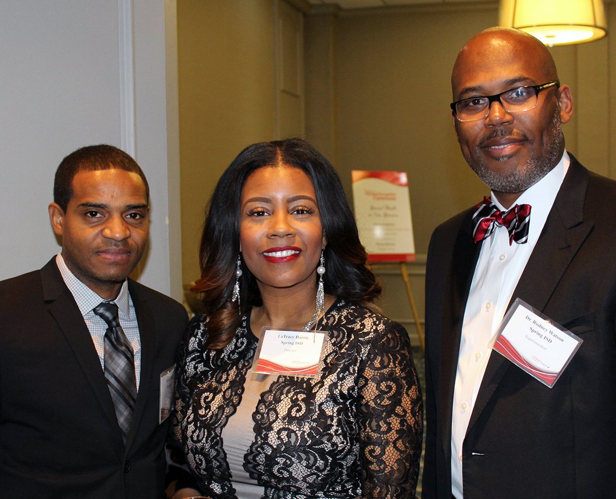 Region4ESC's tweet photo. Scenes from the 2018 Region 4 Principal Recognition Ceremony: Honored principal from @SpringISD,
LaTracy Harris (center), Beneke Elementary, with Superintendent Dr. Rodney Watson (@RodneySpringISD, right). #R4PRC #TxED https://t.co/TDxk8kxgZh