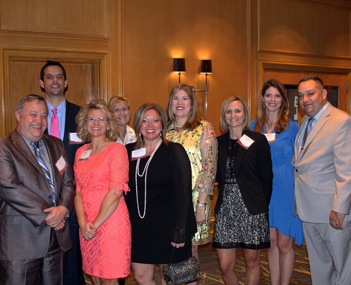 Region4ESC's tweet photo. 2018 Region 4 Principal Recognition Ceremony: Honored principals from @TomballISD, with Supt Martha Salazar-Zamora (@m_salazarzamora – 4th from right): Lauren Thompson (3rd from left), Timber Creek Elem, and Chad Smith (1st from right), Tomball Memorial HS. #R4PRC #TxED https://t.co/BArIUbYj25