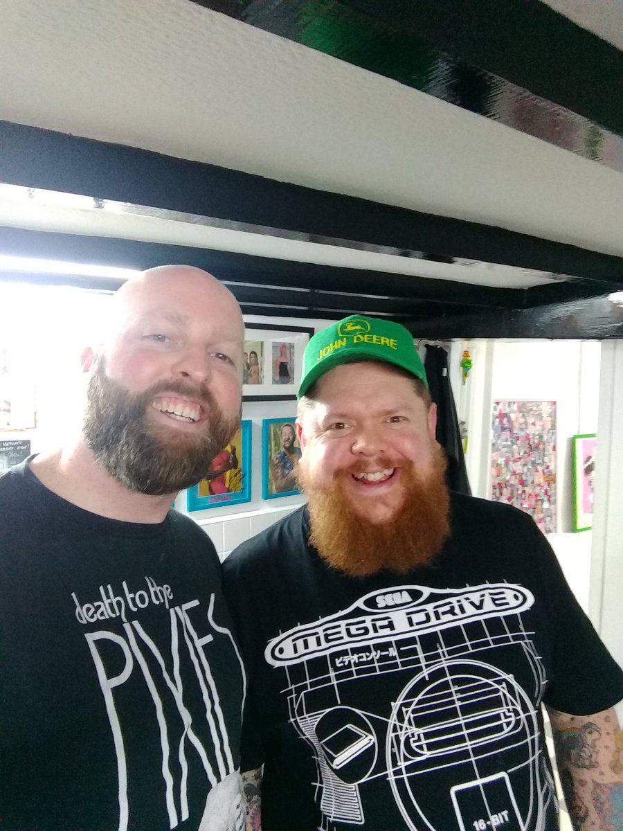 christavner's tweet photo. Made a detour through Chippenham on my way to tonight's gig to get a trim and 'executive shave' at @hepcatsofnam by comedian chum, and expert Barber, @WilHodgson. Look at that light gleaming off my bonce! https://t.co/fVarpx65GK