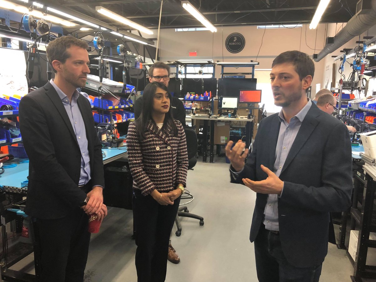 BardishKW's tweet image. .@Robotiq_Inc is making sure factories can #StartProductionFaster with some assistance from a helping hand - a #Robotiq one. Thanks for the tour of your facility! Happy to see local talent having a global impact on #innovation.