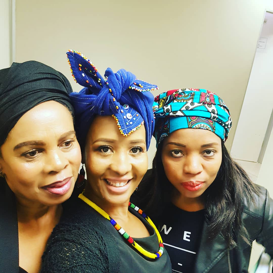 duduWagaG's tweet photo. #IamWinnieMandela #AllBlackWithADoek #RIPWinnieMandela #MotherOfTheNation #ootd #RestInPower #FreeStateWomen https://t.co/AMmbbjk96u