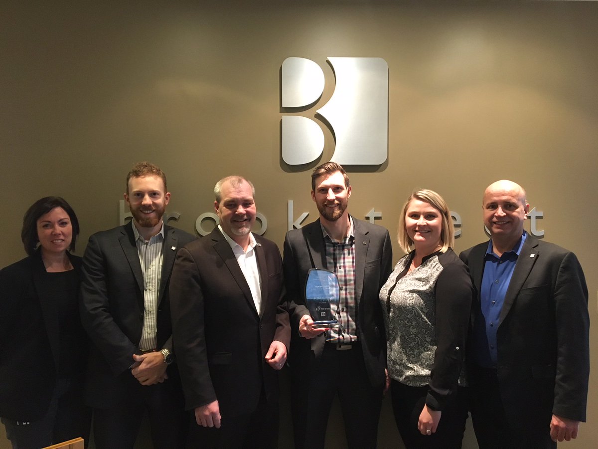BrookstreetOtt's tweet photo. Our team was having a lot of fun last night at the @WestOttawaBoT #WOBEA gala! Winning the #tourism #award for Hotels, Events &amp; Attraction was an added bonus. Many thanks to our amazing staff, loyal guests, partners &amp; great community, and everyone voting for us! #Kanata #Ottawa https://t.co/6meAGGUMe8
