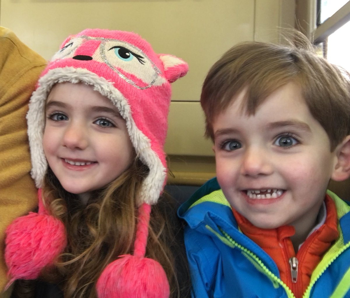 Carroll46's tweet image. Big Friday morning: ride on the @cta Blue Line to City Hall to get a @chicityclerk #ChicagoCityKey (thank you @kmoconnell4 and @klefurgy), a visit to Council Chambers (thank you @bnemec08), and some good ol’ fashion fun at the #Picasso in Daley Plaza #SweetHomeChicago #GetOutside