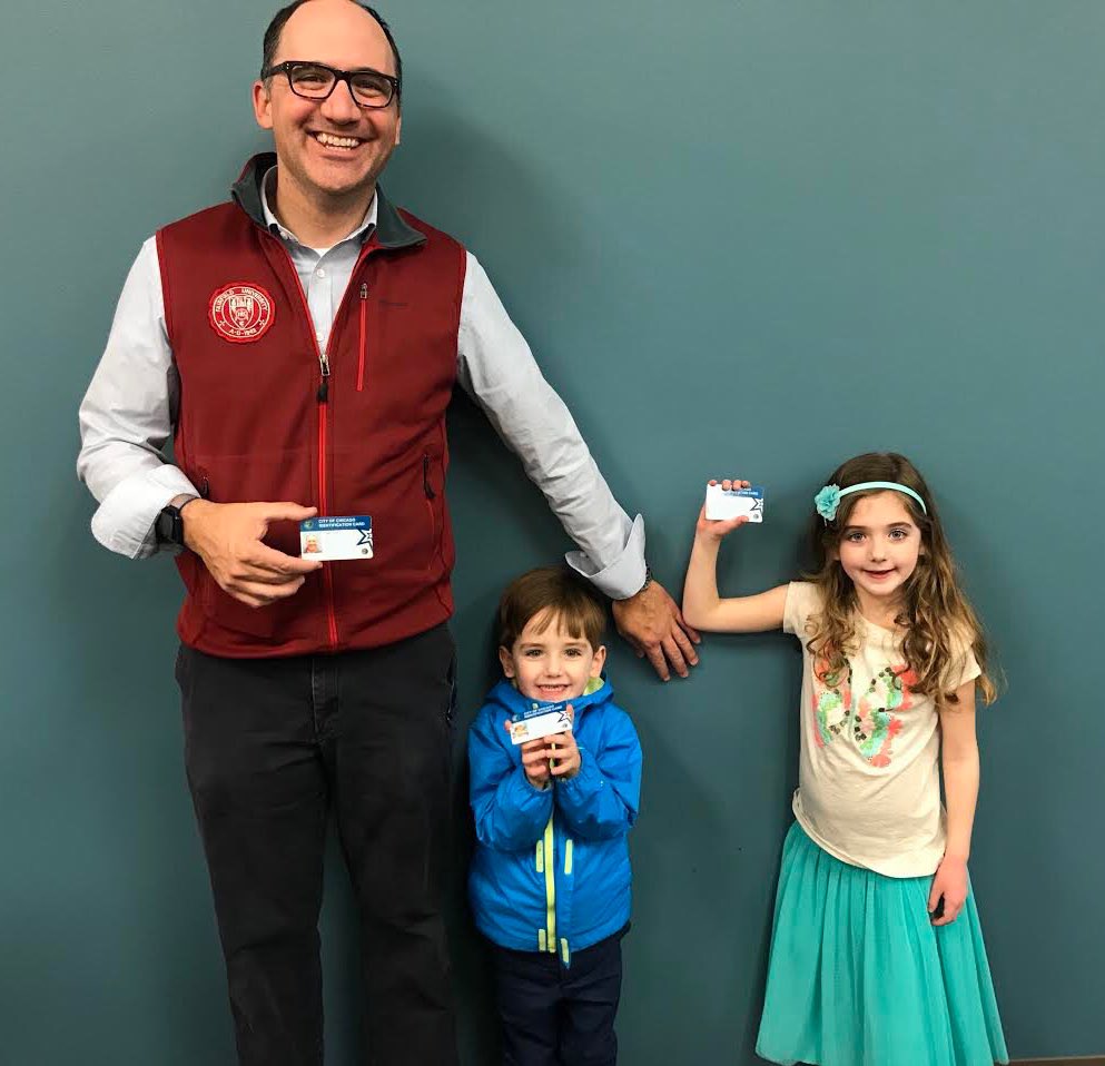 Carroll46's tweet image. Big Friday morning: ride on the @cta Blue Line to City Hall to get a @chicityclerk #ChicagoCityKey (thank you @kmoconnell4 and @klefurgy), a visit to Council Chambers (thank you @bnemec08), and some good ol’ fashion fun at the #Picasso in Daley Plaza #SweetHomeChicago #GetOutside