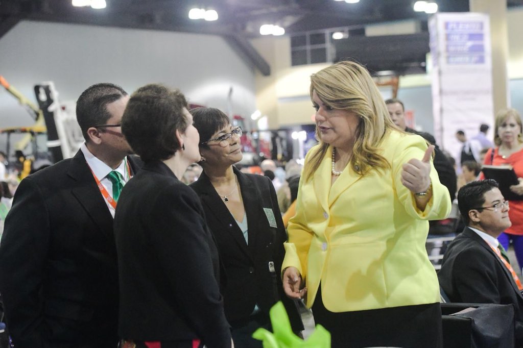 Jenniffer's tweet image. En el Mega Viernes Civil #MVC2018 del Instituto de Ingenieros Civiles del Colegio de Ingenieros y Agrimensores de Puerto Rico donde seré la oradora principal de la plenaria.