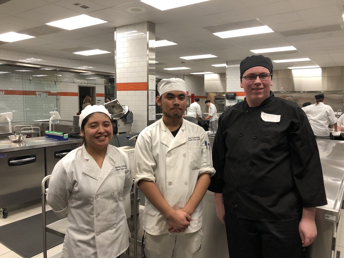 828Deb's tweet image. 