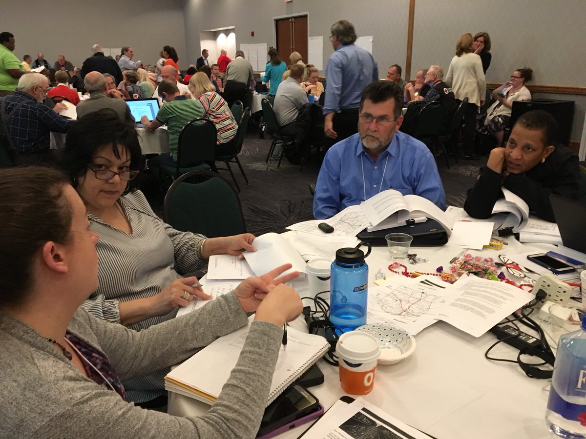 ReadySetSWaRM's tweet photo. Great work being done during @Redcross ConOps 2.0 simulation training today at #ReadySetSWaRM2018 ! https://t.co/zJEkQiGySp