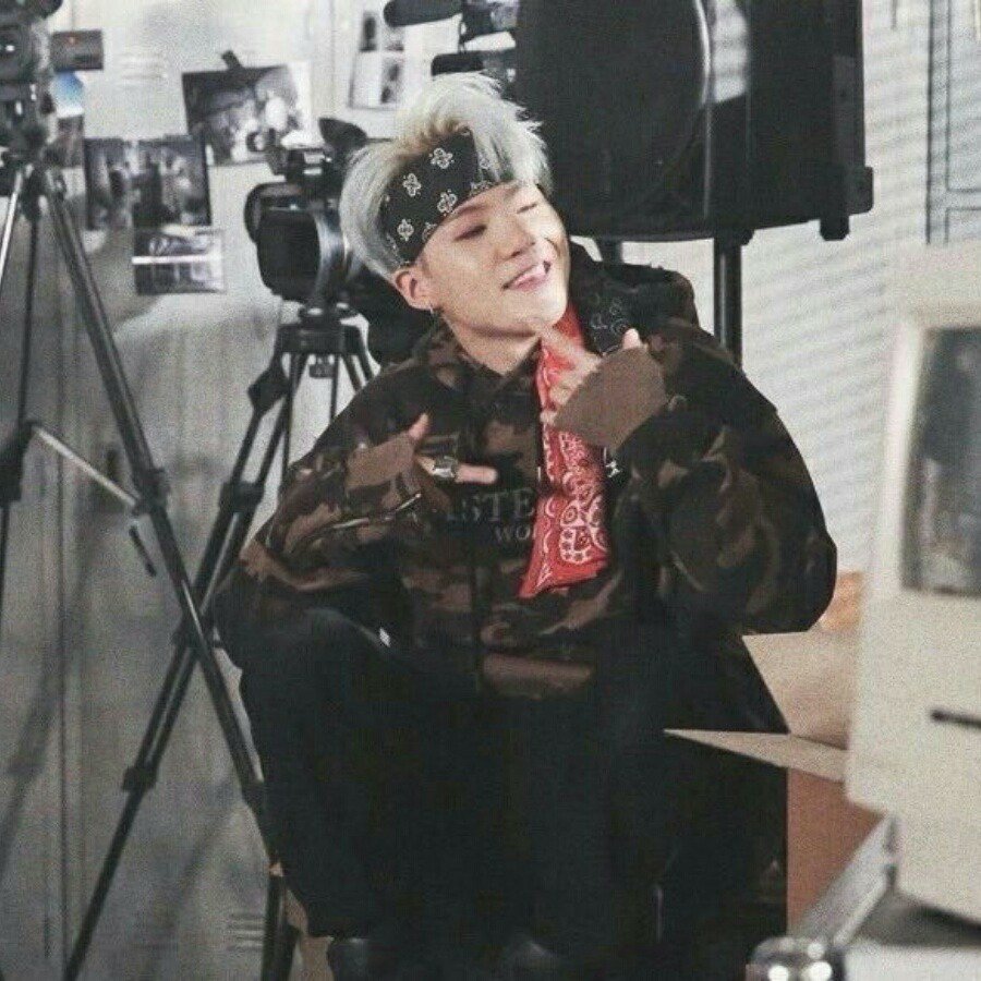 🔞 tweet media