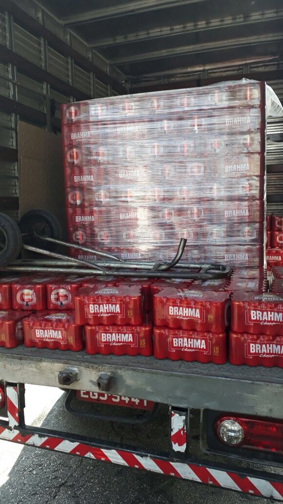 Se tem um homem de palavra no Brasil, ele se chama OSCAR MARONI

SEXTOU HOJE NO BAHAMAS