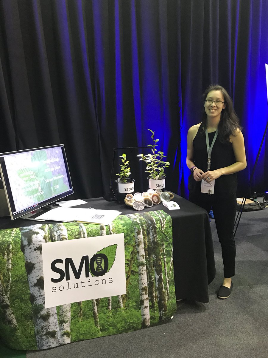 PortlandStateCE's tweet photo. Emily Wolfe with SMO Solutions showcases the effectiveness of their Alder trees and symbiosis! The air feels better already #tfnw18 #PortlandStateCE #PSUcleantech https://t.co/I254WLYPWO