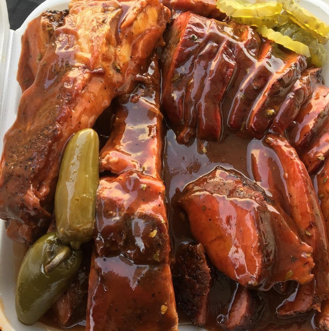 gourmet_stops's tweet photo. @BBQSMOKEHOUSE1 will be serving yummy #lunch today at @StMaryLB.-> https://t.co/OkyDYqgOeO LUNCH TIME 11am-2pm!#laeater #eats #bites #eeeeeats #gourmet #foodie #eatla #hungry #lalunch #food #foodtruck #latrucks #lafoodtrucks #foodpics #jamaicanfood #eat365 #bbq https://t.co/SKgYuoAWnA