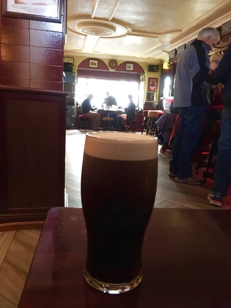 seag1rl's tweet photo. Arrived in my Shamrock clad hostelry ☘️ https://t.co/MC0hFuU9hU