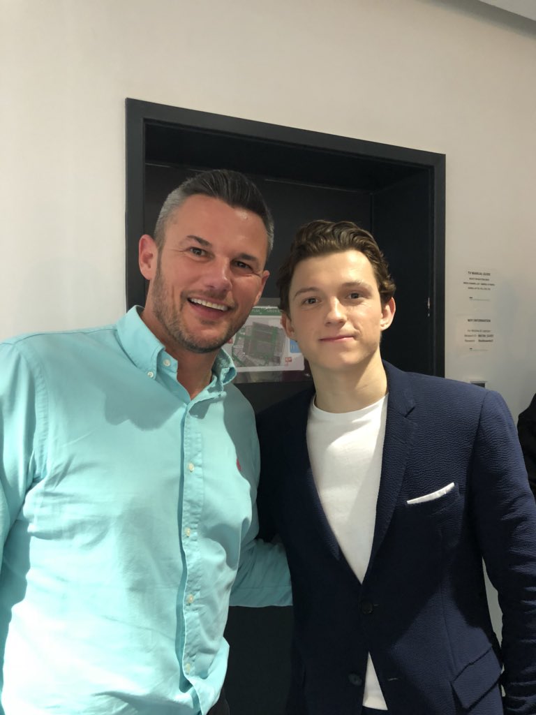 CarlAustinBehan's tweet photo. Great to meet @TomHolland1996 & @kylieminogue last night #BBCTelevionCentre for the new series of @TheGNShow on @BBC0NE tonight with @grahnort at 10.35pm @Si_AustinBehan @Richiebaby1987 great to see the beautiful building / studios again ๐๐โค๏ธ๐๐ #forkerryann https://t.co/bLDCEKlnG8