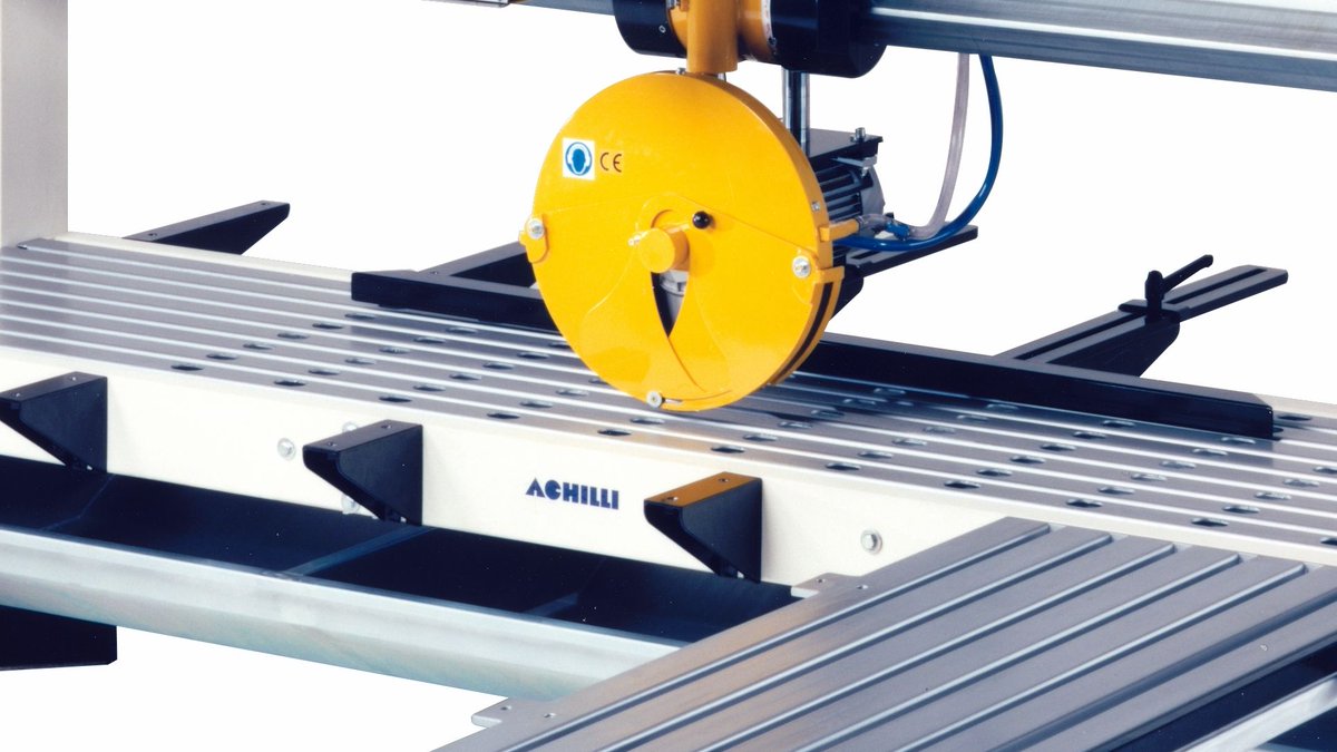 Achilli_srl's tweet photo. TFM automatic #bridgesaw for #stoneslabs and thick pieces, equipped with a special design beam providing the utmost #accuracy! Customizable according to customer requirements https://t.co/S2BEYDOWa9 #stone #stonemachine #MadeInItaly #naturalstone #machinery #achilli https://t.co/bg9NMWQzvv