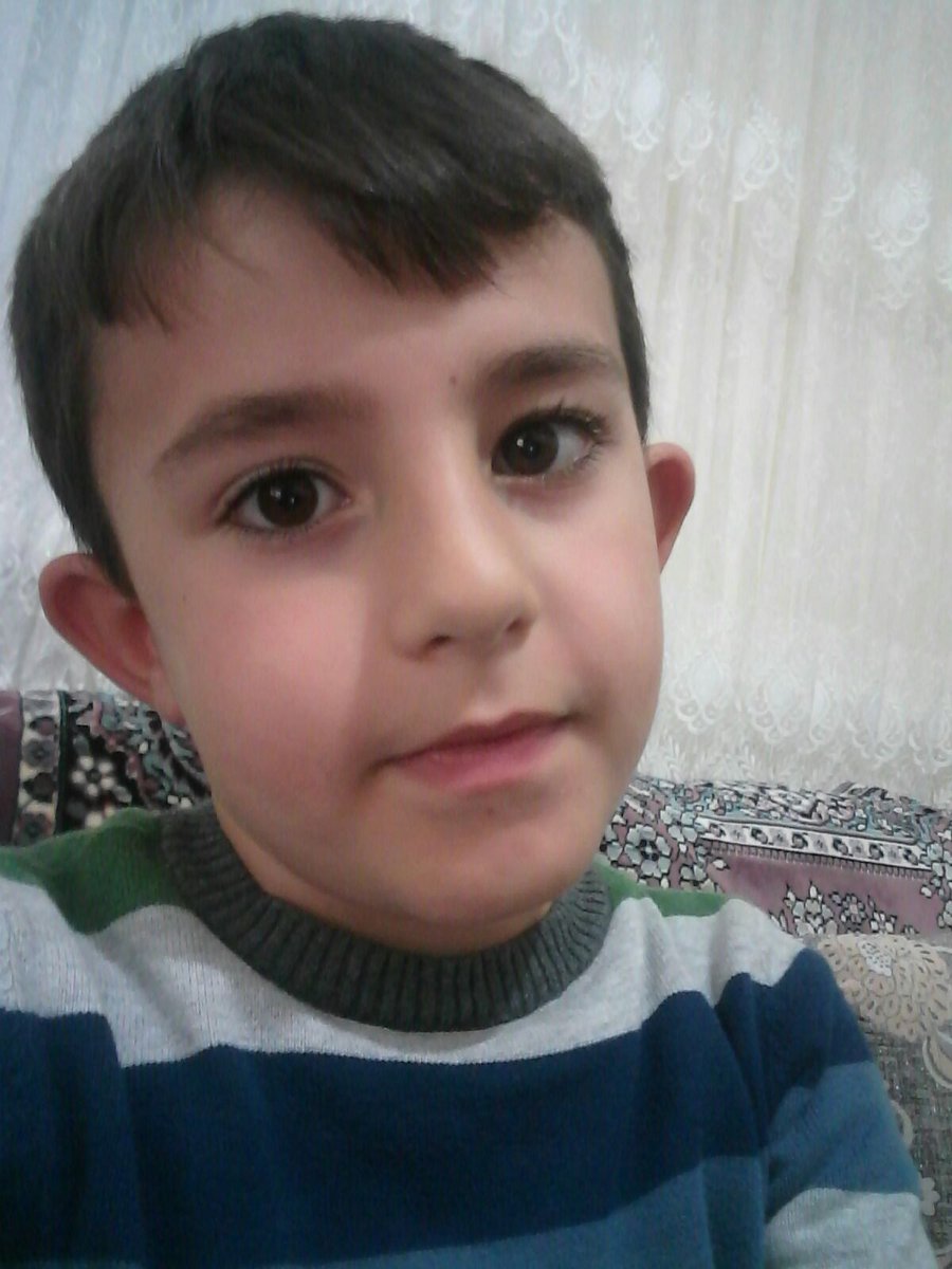 KIRŞEHİR

EMİR BEBEK(11 Aylık)

Annesi Ayşe ve babası Mehmet Emre Elibol bu sabah gözaltına alındı ve Kırşehir emniyette tutuluyorlar.

Abileri Orhan(8) ve Ekrem(4) ile birlikte 3 kardeş bakıma muhtaçlar.

#668BebekHapiste

BebekliAnneler TutuksuzYargılansın

<a href="/KirsehirValilik/">Kırşehir Valiliği</a>