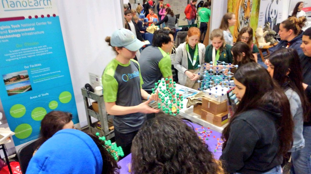 NanoEarthVT's tweet photo. Full swing at the @USAScienceFest #scifest Sneak Peek Friday! Can't wait for the rest of the @NanoEarthVT @VTSuN and @VT_Science team to get here 🙌🙌🙌 https://t.co/ugyQVFkZZL
