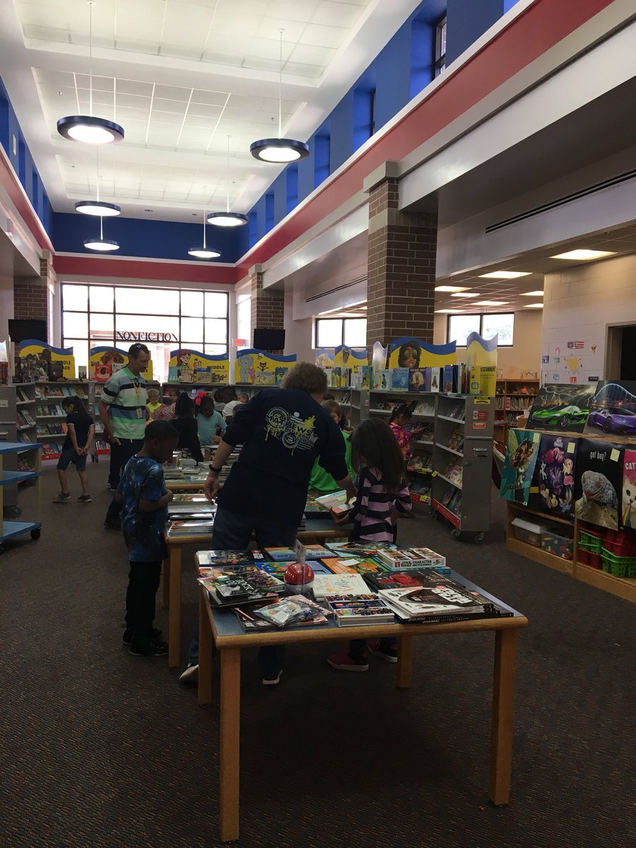 matbulldogs's tweet image. Book Fair Preview.  It starts Monday!