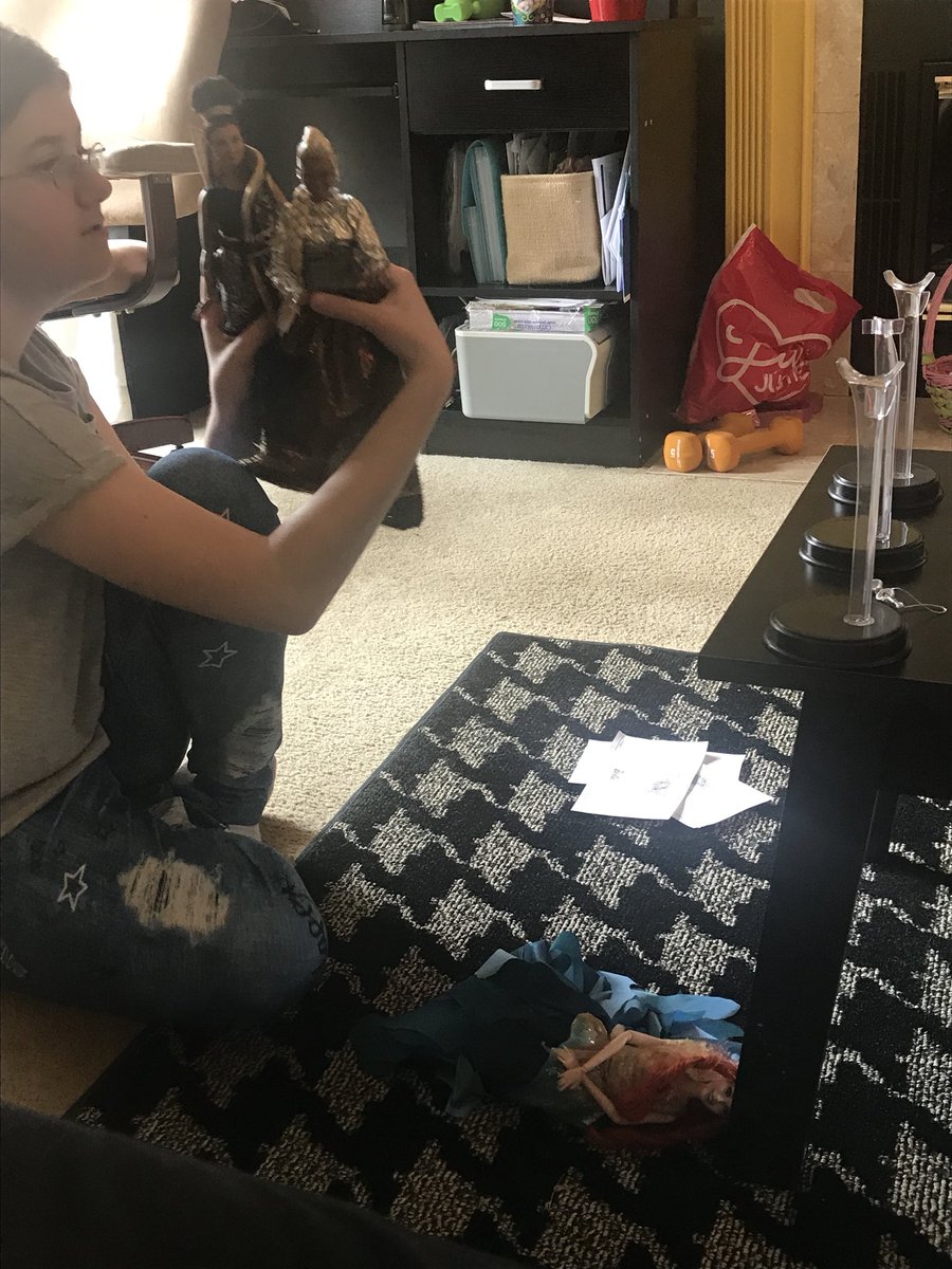 mrsDmanley's tweet photo. She waited by the window all morning, waiting for the mailman to deliver her #MrsWho doll and made a movie of her opening the door and the package. She’s been making movies with #MrsWhich and #MrsWhatsit all week. Thanks @ava https://t.co/LzTWTncCHA