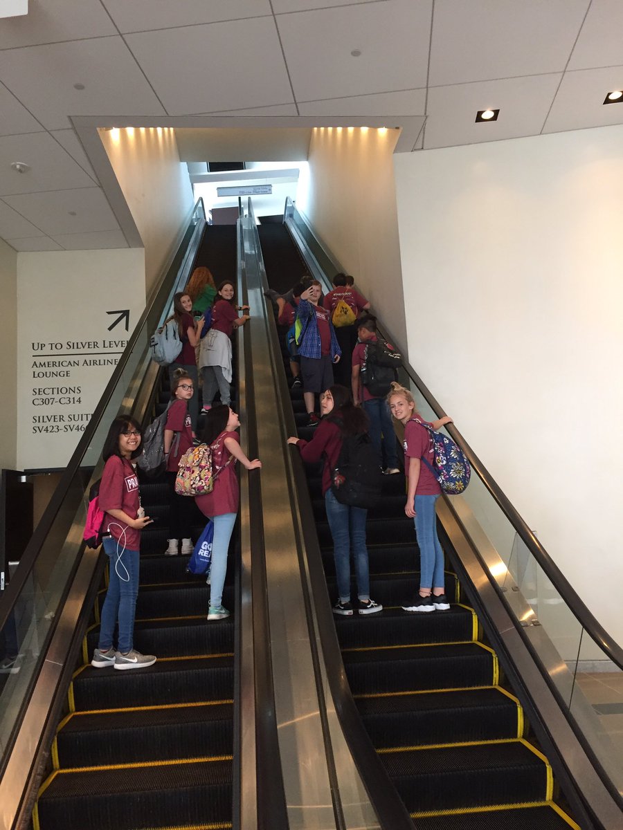 HFMSorchestra's tweet photo. Having a blast touring the cowboys stadium! @HuffinesMS https://t.co/CrpsUmlros