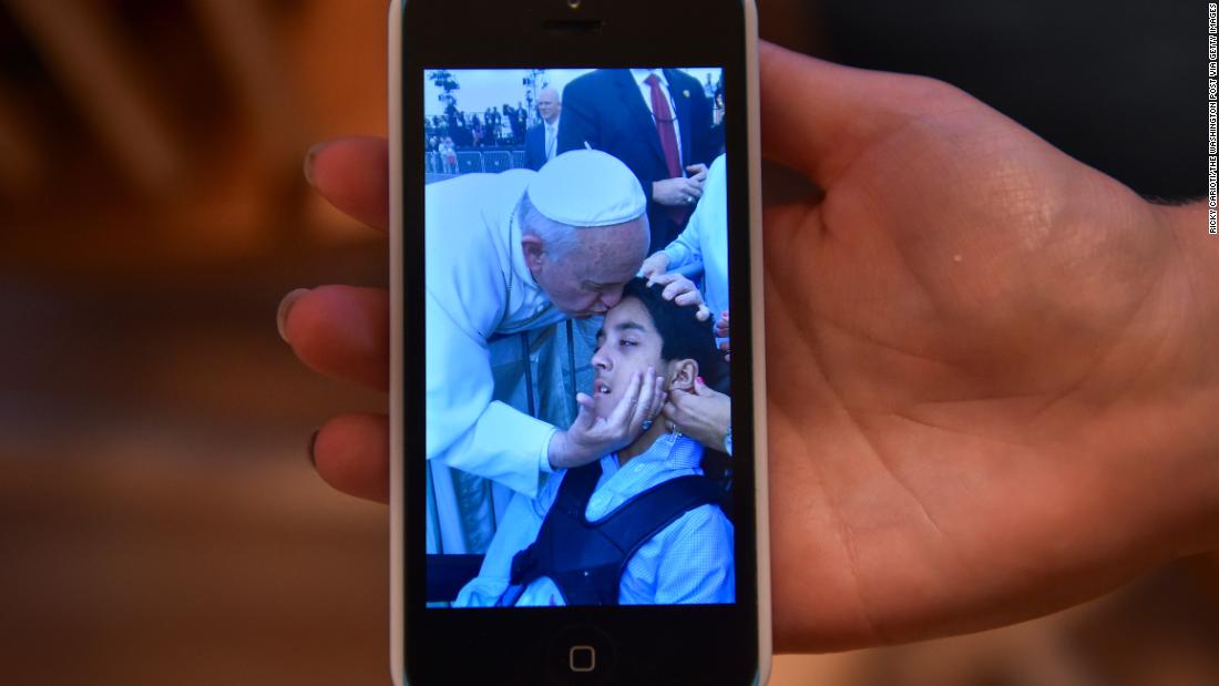 CNN's tweet photo. Seeing the Pope help strangers made me tear up. Later I learned why. | @BurkeCNN writes via @CNNbelief https://t.co/K1oslj4CpP https://t.co/Tjy9qGTzWU