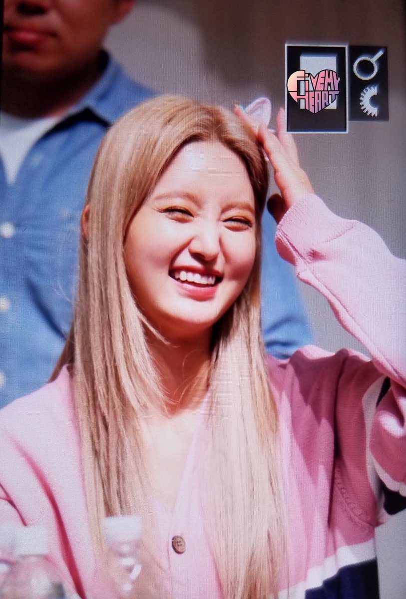 FIVEmyheart's tweet photo. 180406 목동 팬사인회 프리뷰 
#EXID #이엑스아이디 #JeongHwa #정화 #LADY #내일해 https://t.co/c0KsTwzV6d