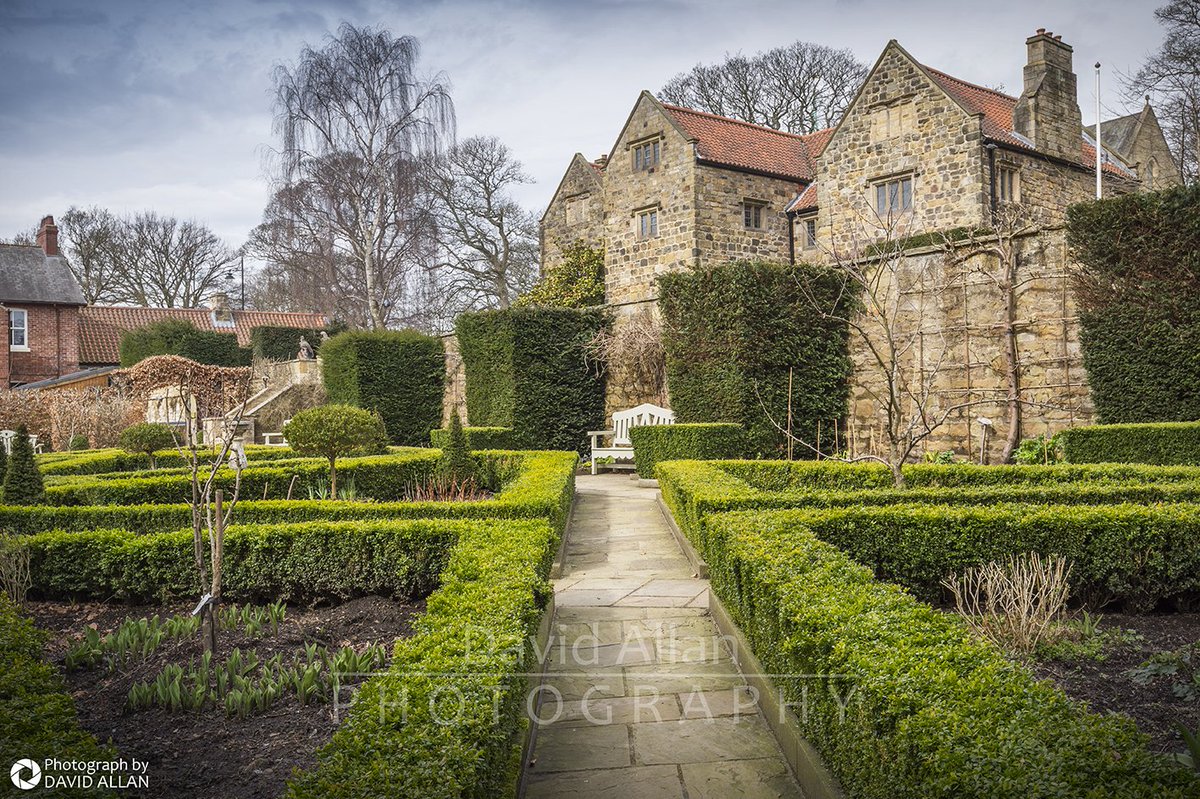 An absolute gem... Washington Old Hall, ancestral home of the first president of the USA – and right here on Wearside! <a href="/nationaltrust/">National Trust</a> <a href="/SunderlandUK/">Sunderland UK</a> <a href="/NorthernEngland/">North of England</a> <a href="/NT_WOH/">Washington Old Hall</a> @SunderlandVibe <a href="/Great_NorthEast/">Great North East</a> <a href="/getnorth2018/">Great Exhibition of the North 2018</a> @SeeitDoitSund <a href="/SundCulture/">Sunderland Culture</a> @SunderlandPic <a href="/SunderlandCity/">Sunderland.City</a>